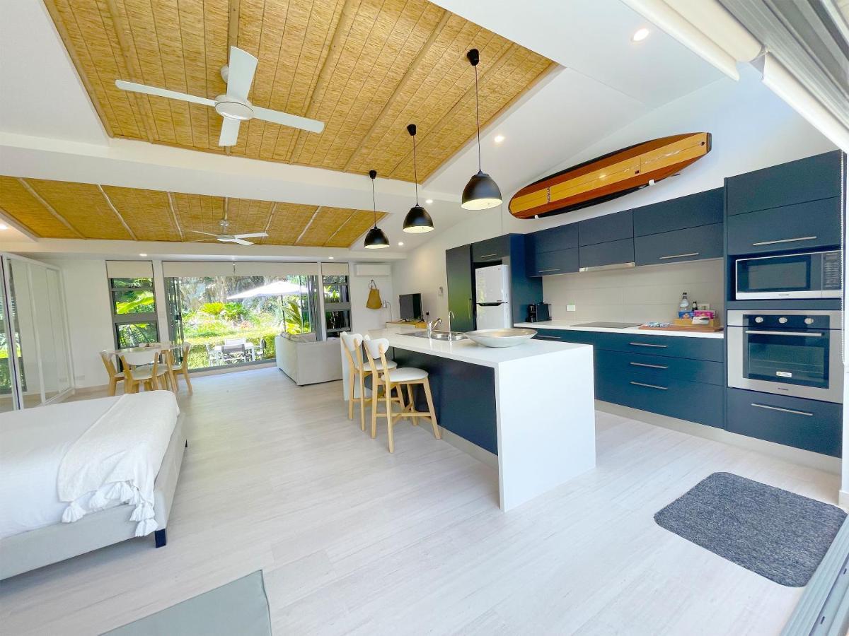 Driftwood Villa's - *